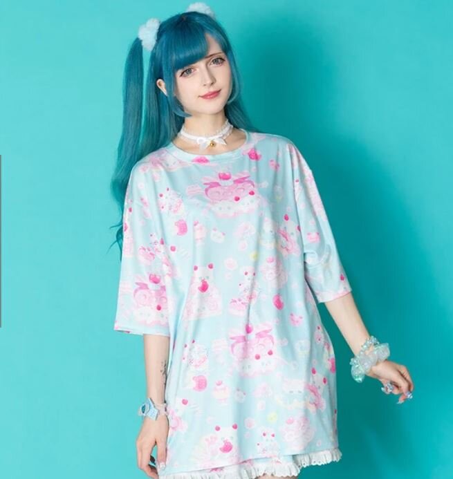 Oversize t-shirt  - Fluffy blue pastel cat
