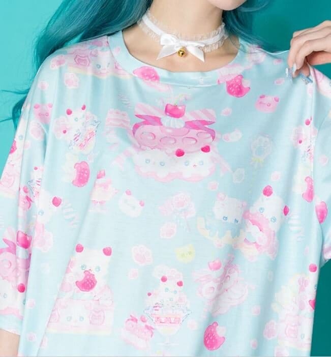 Oversize t-shirt  - Fluffy blue pastel cat