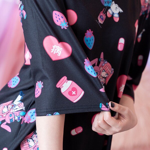 Oversize t-shirt - Menhera-chan, svart