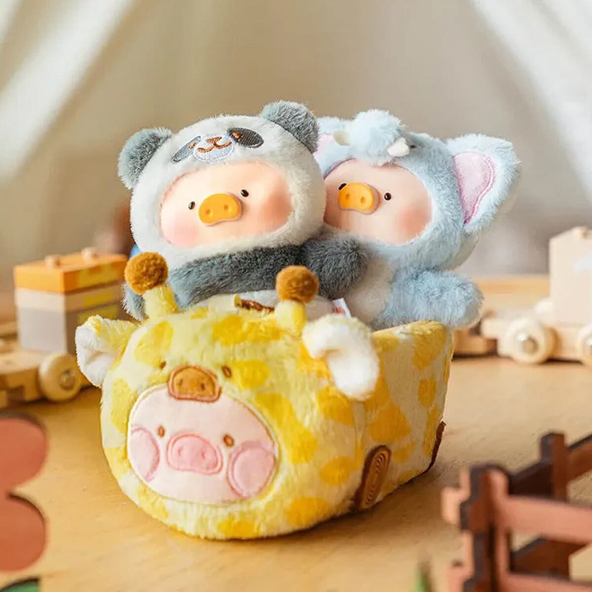 Lulu The Piggy Animal Party Puppet Show Blind Box