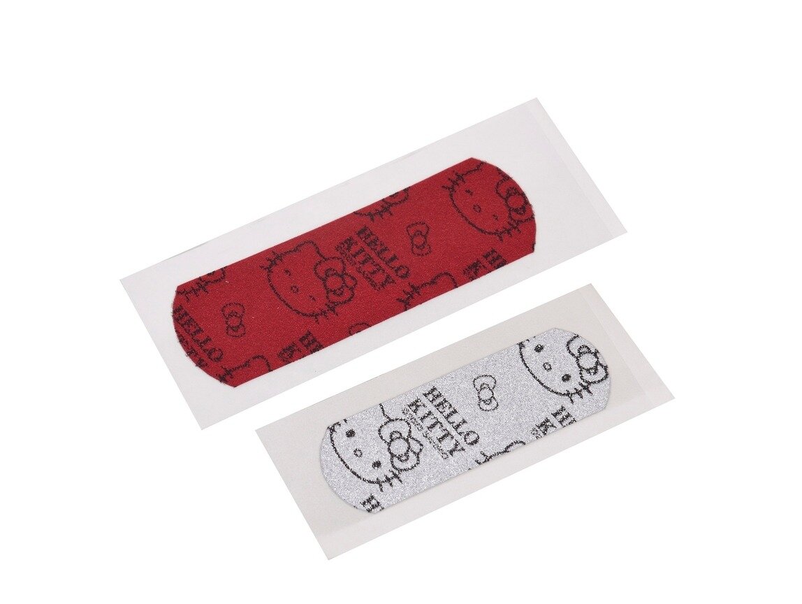 Glittriga Hello Kitty-plåster, 24-pack i plåtask