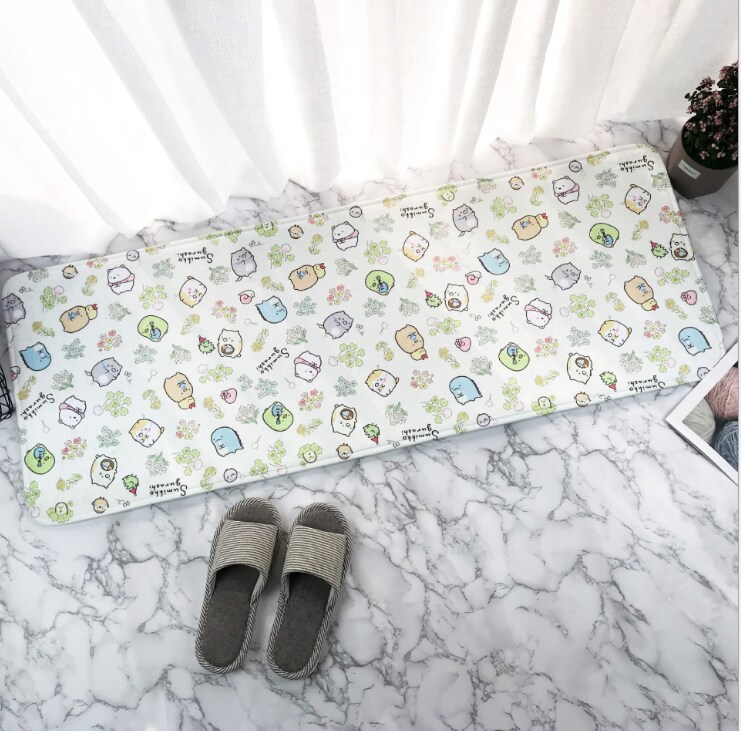 Avlång fluffig matta - Blommig Sumikko Gurashi