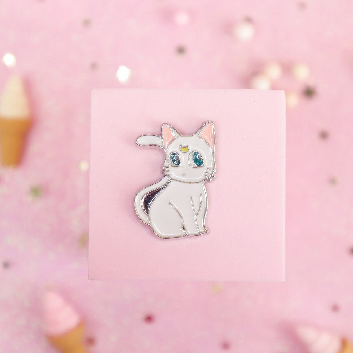 Pin - Sailor Moon, Artemis