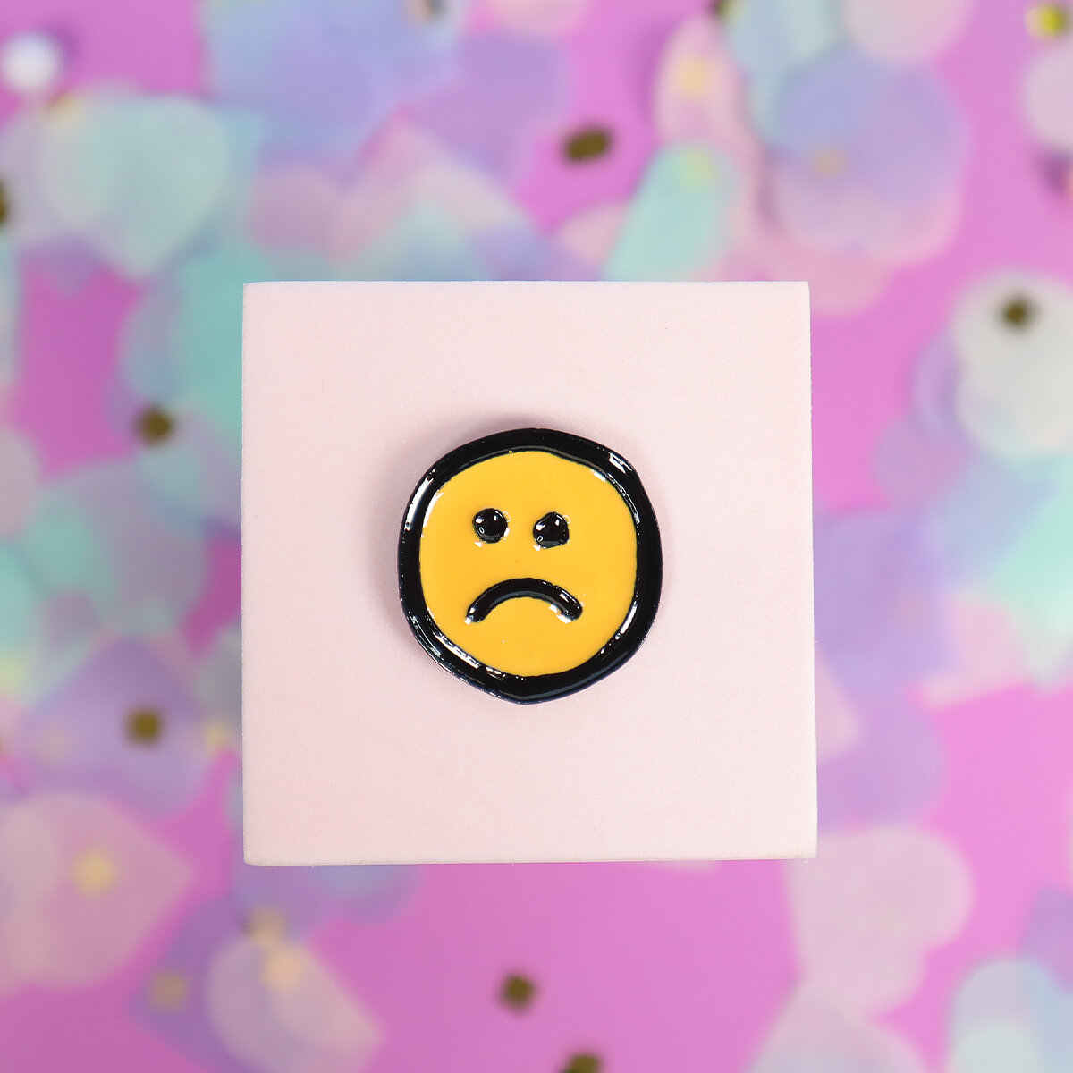 Pin - Sad smiley