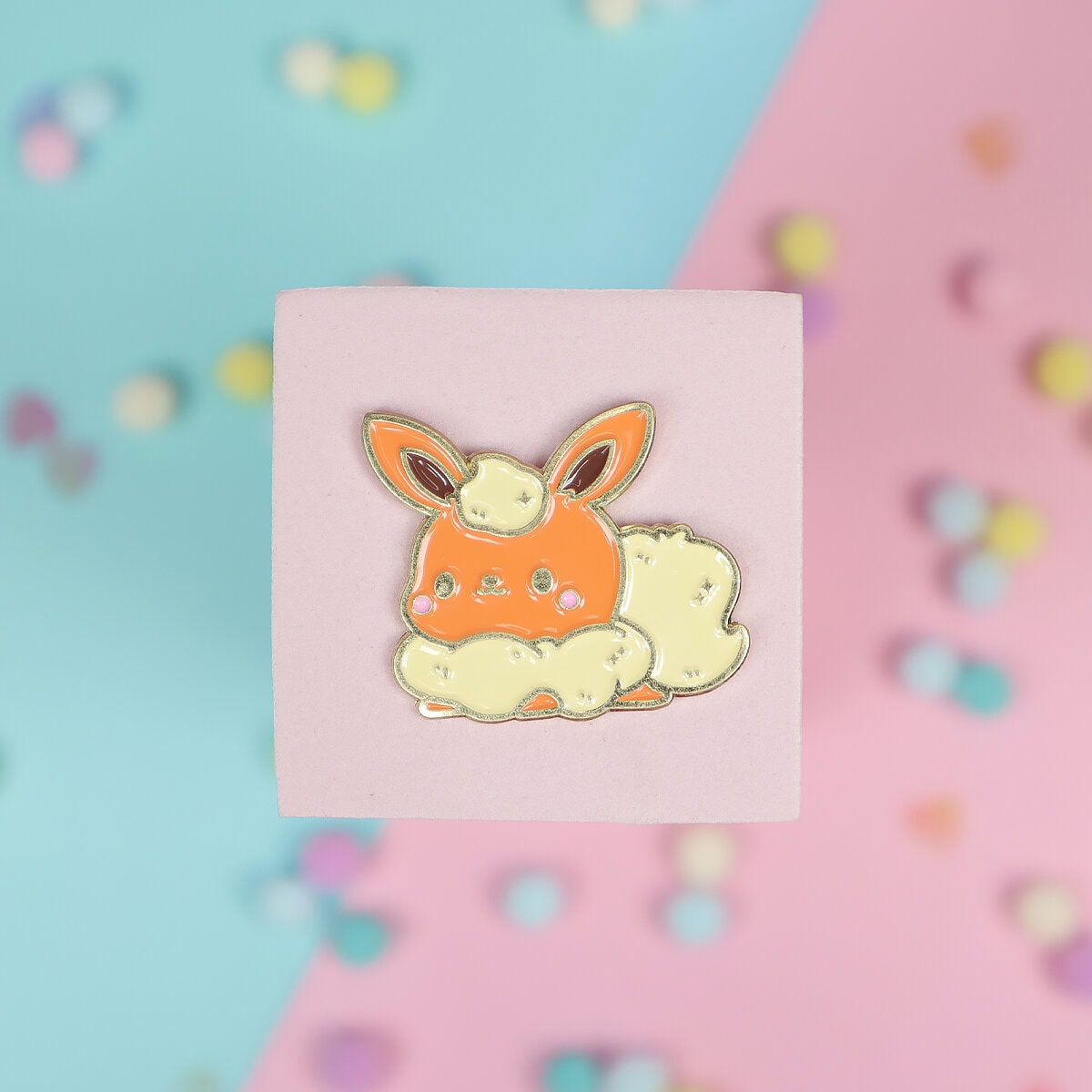 Pin - Chibi Flareon