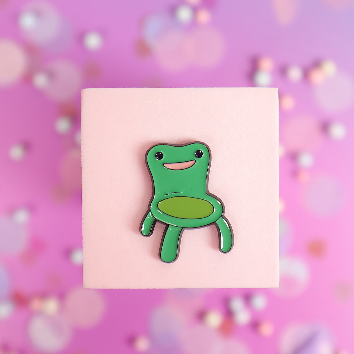 Pin - Froggy Chair, Animal Crossing