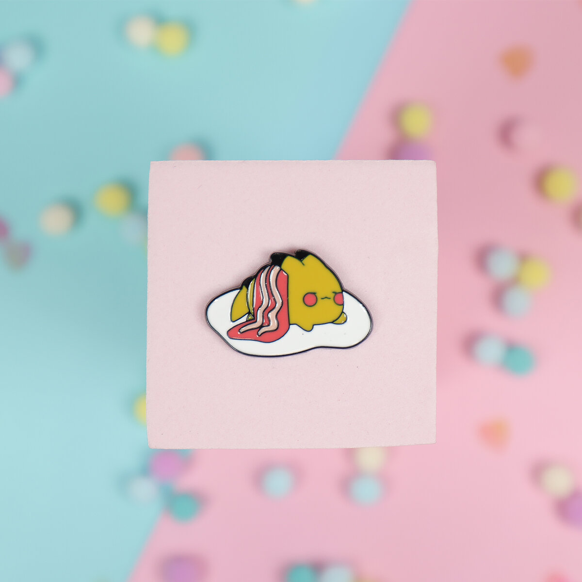 Pin - Pikachu med bacontäcke