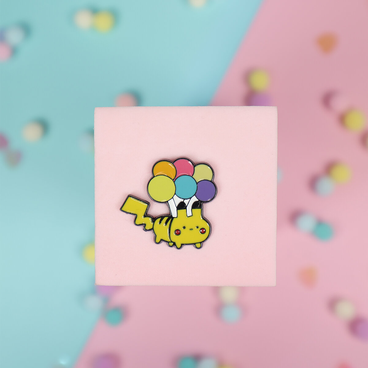 Pin - Pikachu med ballonger