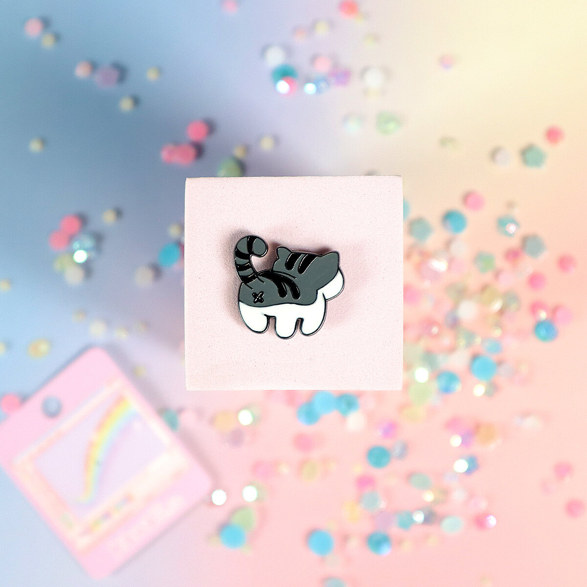 Pin - Cat butt