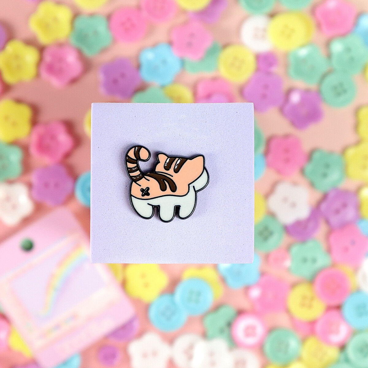 Pin - Randig cat butt