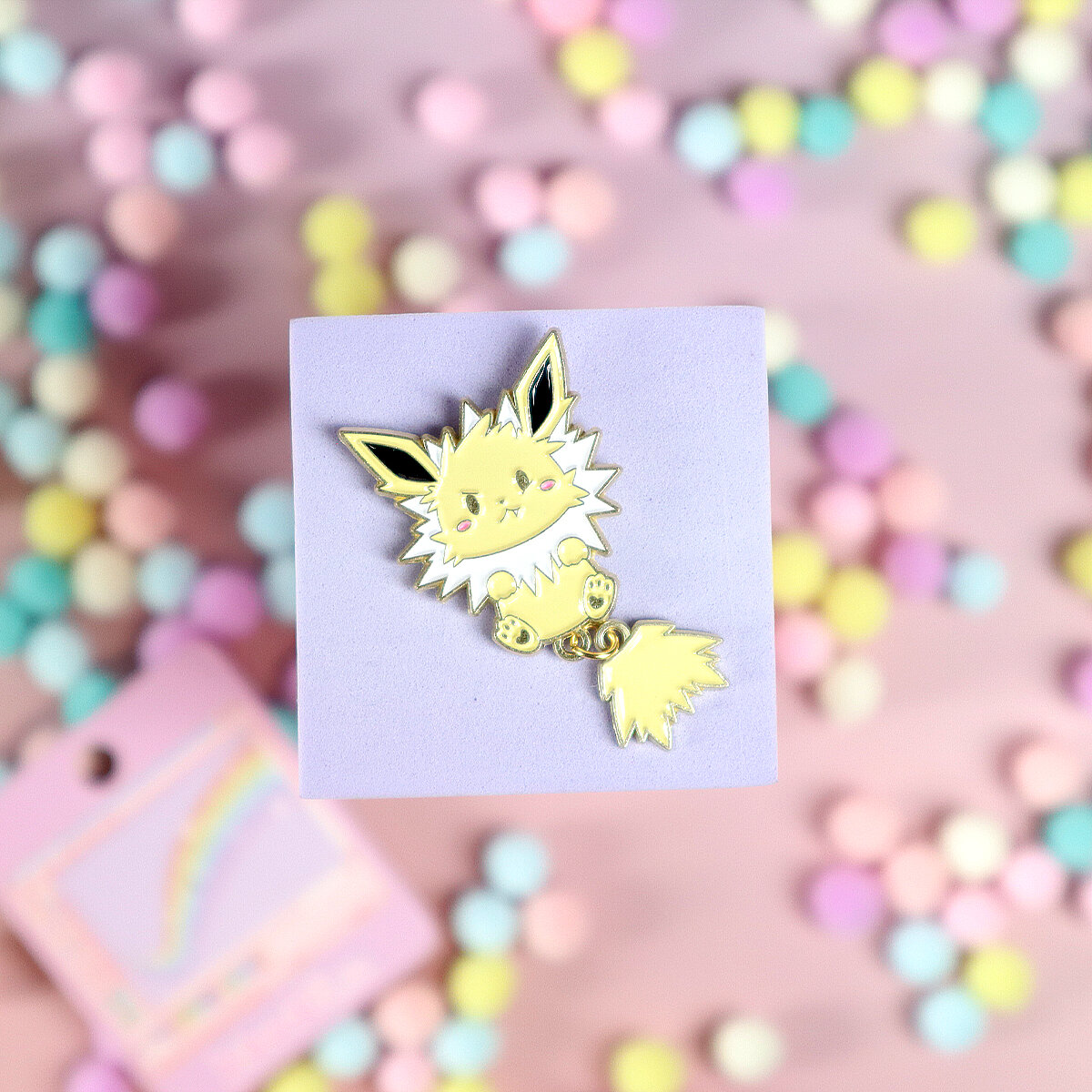 Pin - Jolteon med svans