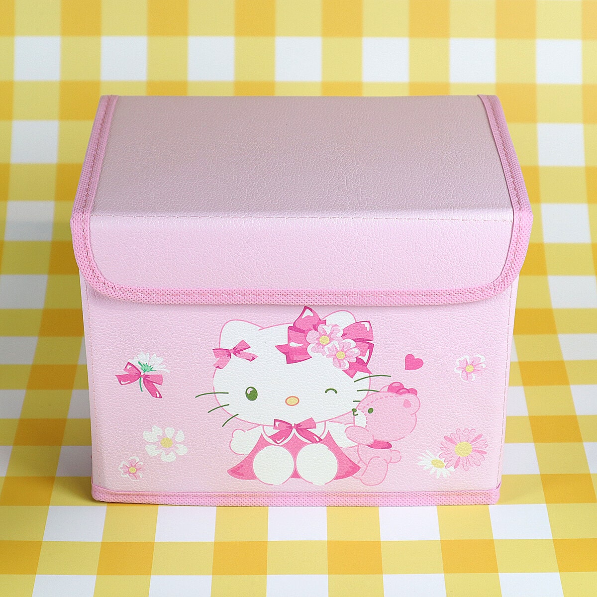 Rosa låda med lock - Hello Kitty med nalle