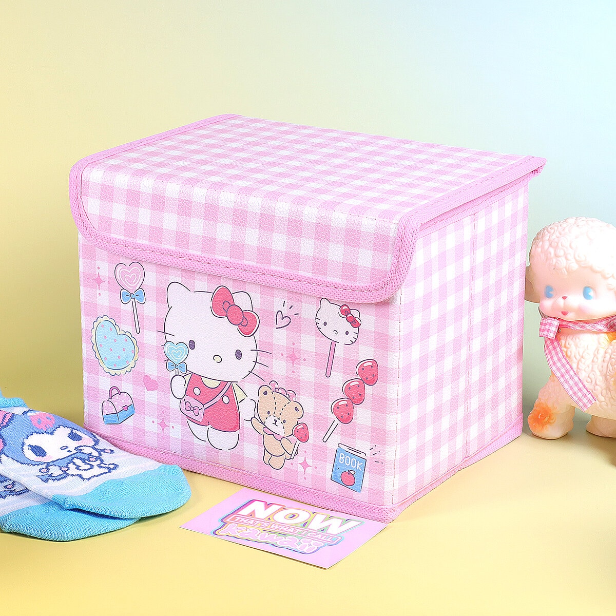Rutig rosa låda med lock - Hello Kitty sweets