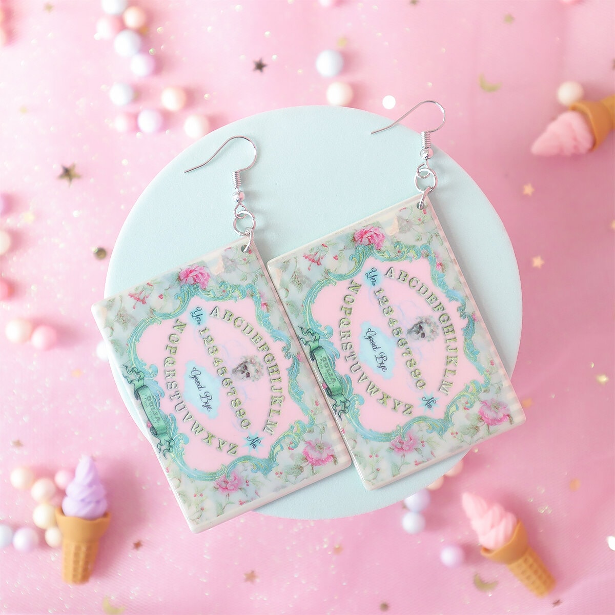Örhängen - Flower Pastel Ouija Board