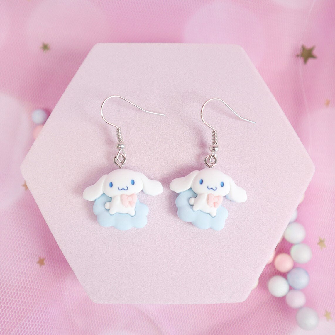 Örhängen - Cinnamoroll på moln