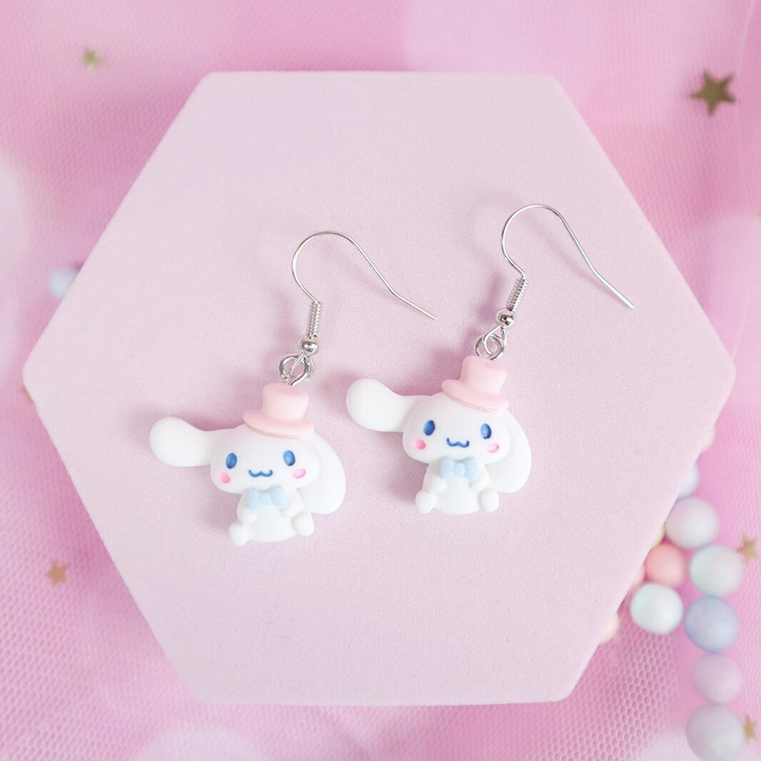 Örhängen - Cinnamoroll med hatt