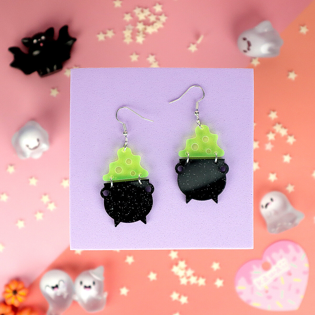 Örhängen - Kittel med grön rök