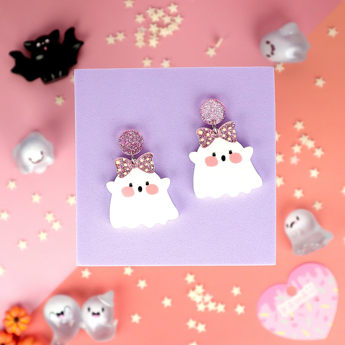 Örhängen - Gulligt spöke med rosett