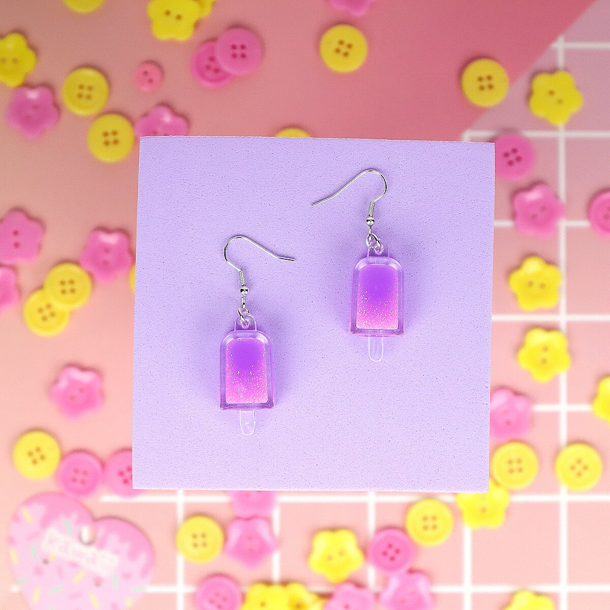 Örhängen - Lila pinnglass