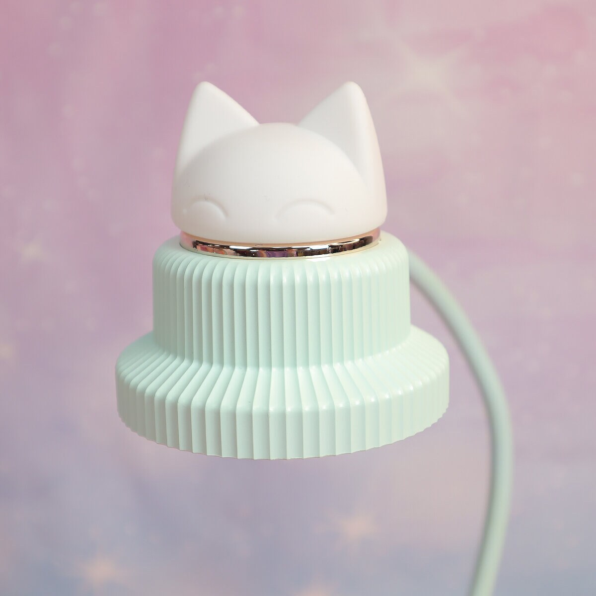 Kattig skrivbordslampa