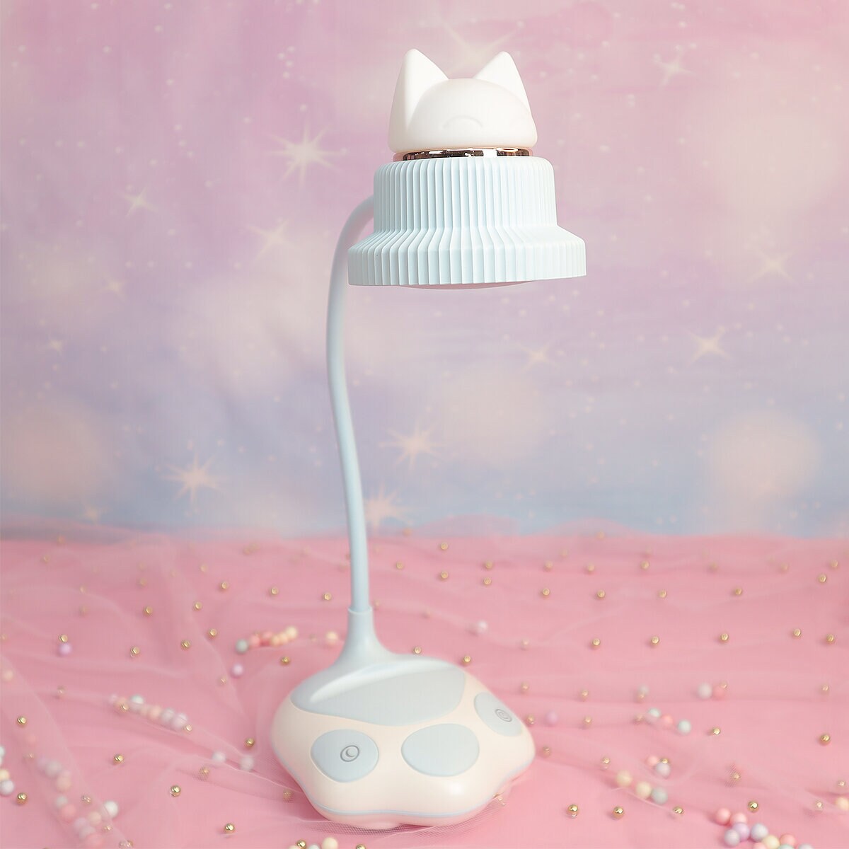 Kattig skrivbordslampa
