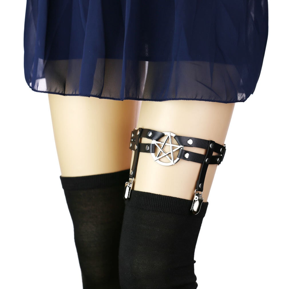 Svart pentagram leg garter