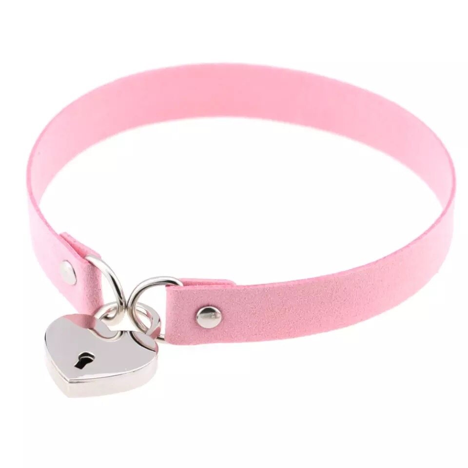 Rosa choker med hänglås