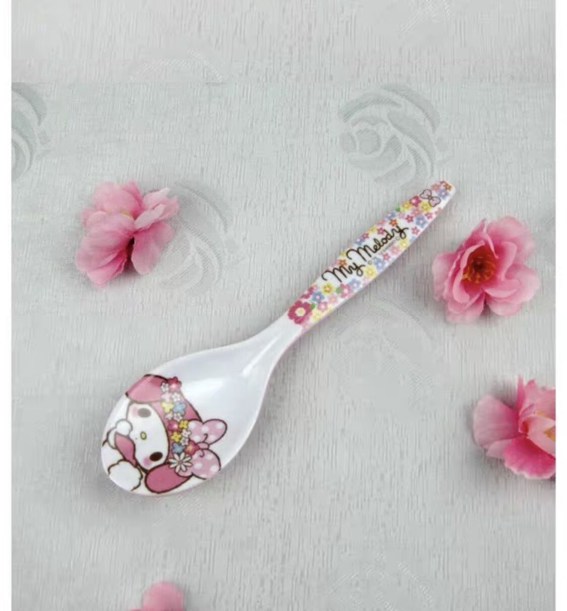 Blommig My Melody-sked