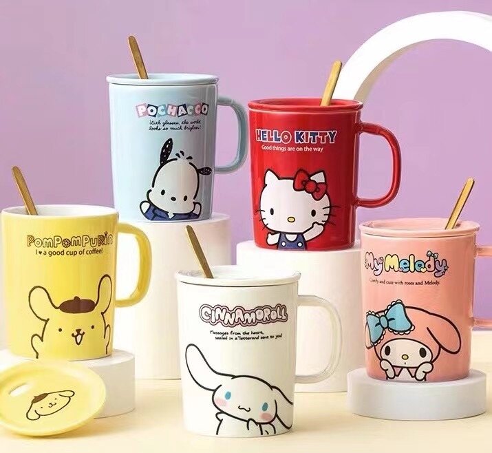 Sanrio-mugg med lock & sked