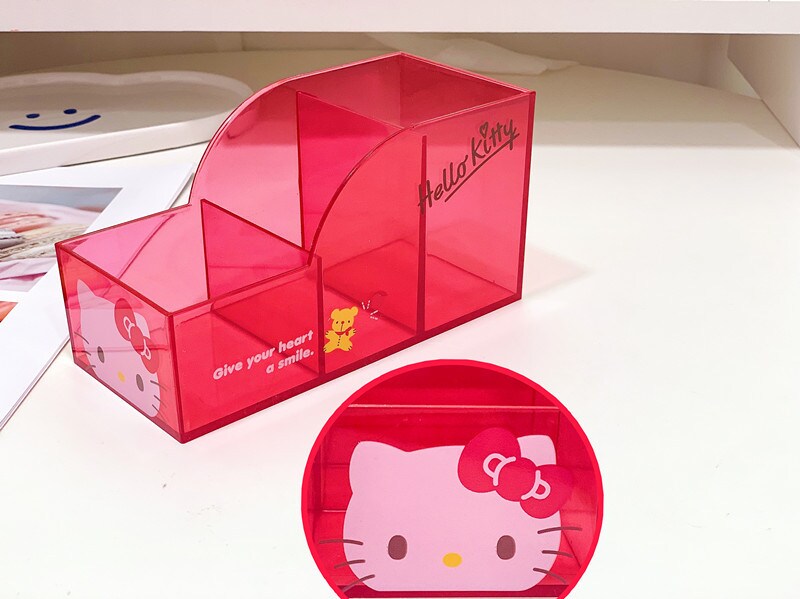 Litet Sanrio-skrivbordställ