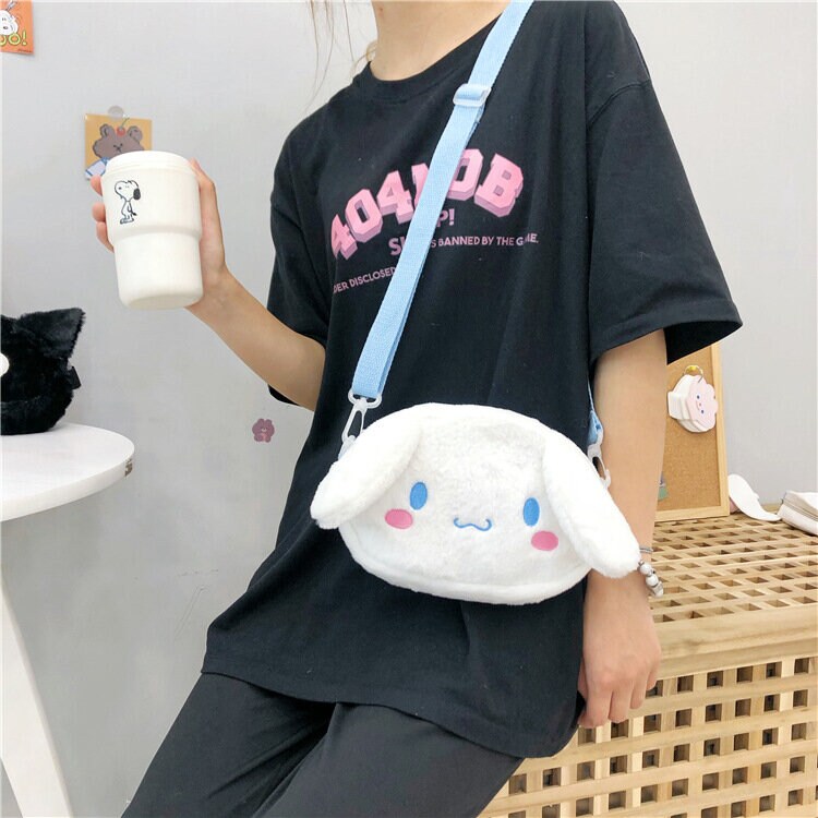 Fluffig Sanrio-handväska
