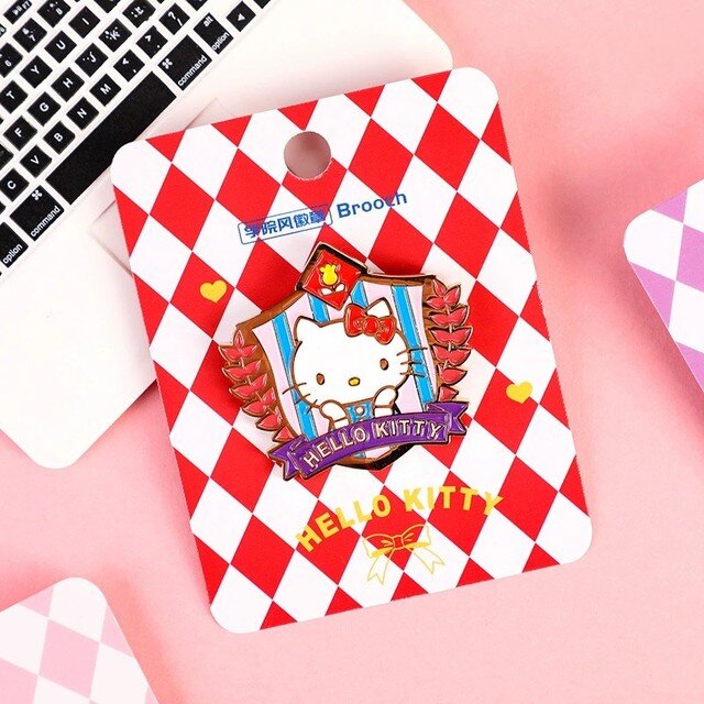 Hello Kitty Crest-pin
