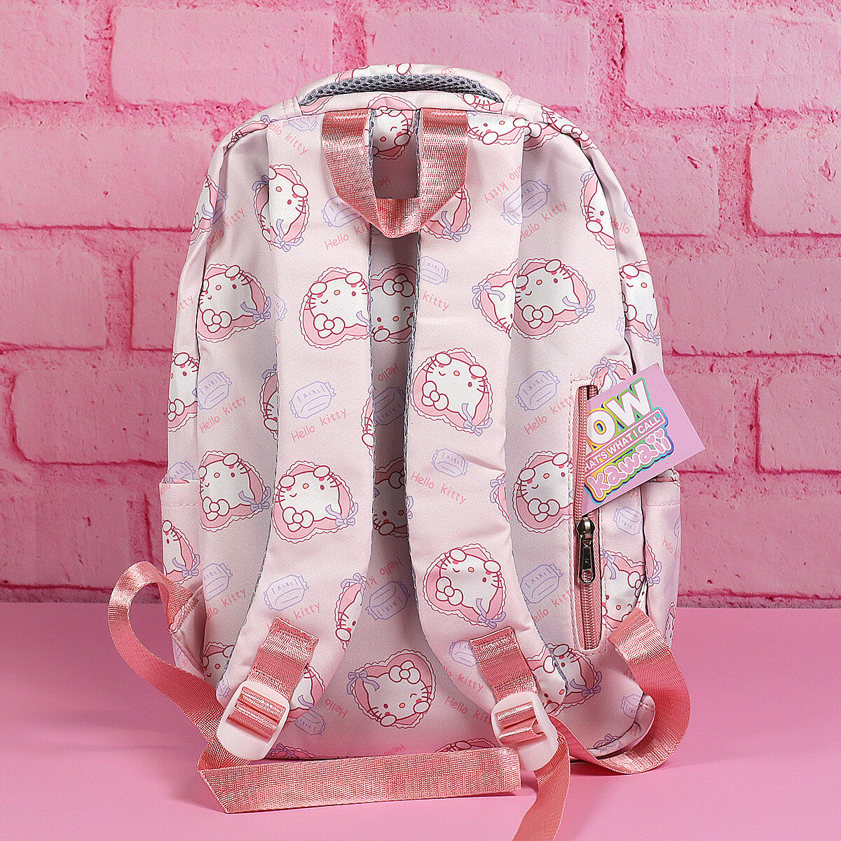 Hello Kitty-mönstrad ryggsäck