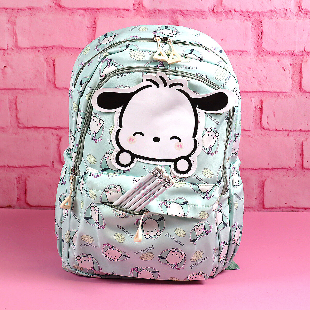 Pochacco-mönstrad ryggsäck med figur