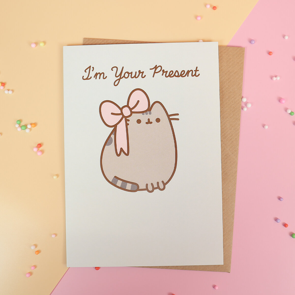 Kort med kuvert - Pusheen, I´m your present!