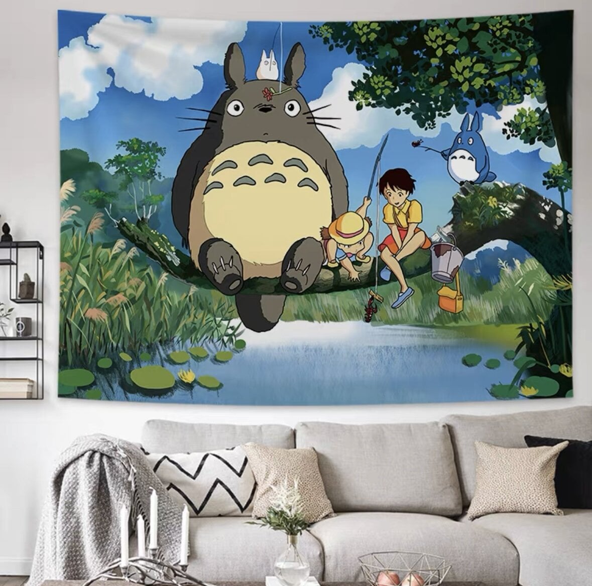 Väggdekoration Totoro på gren