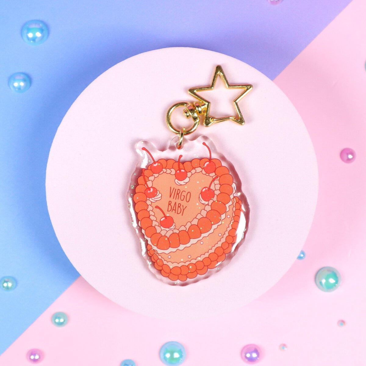 Glittrig bag charm - Virgo cake