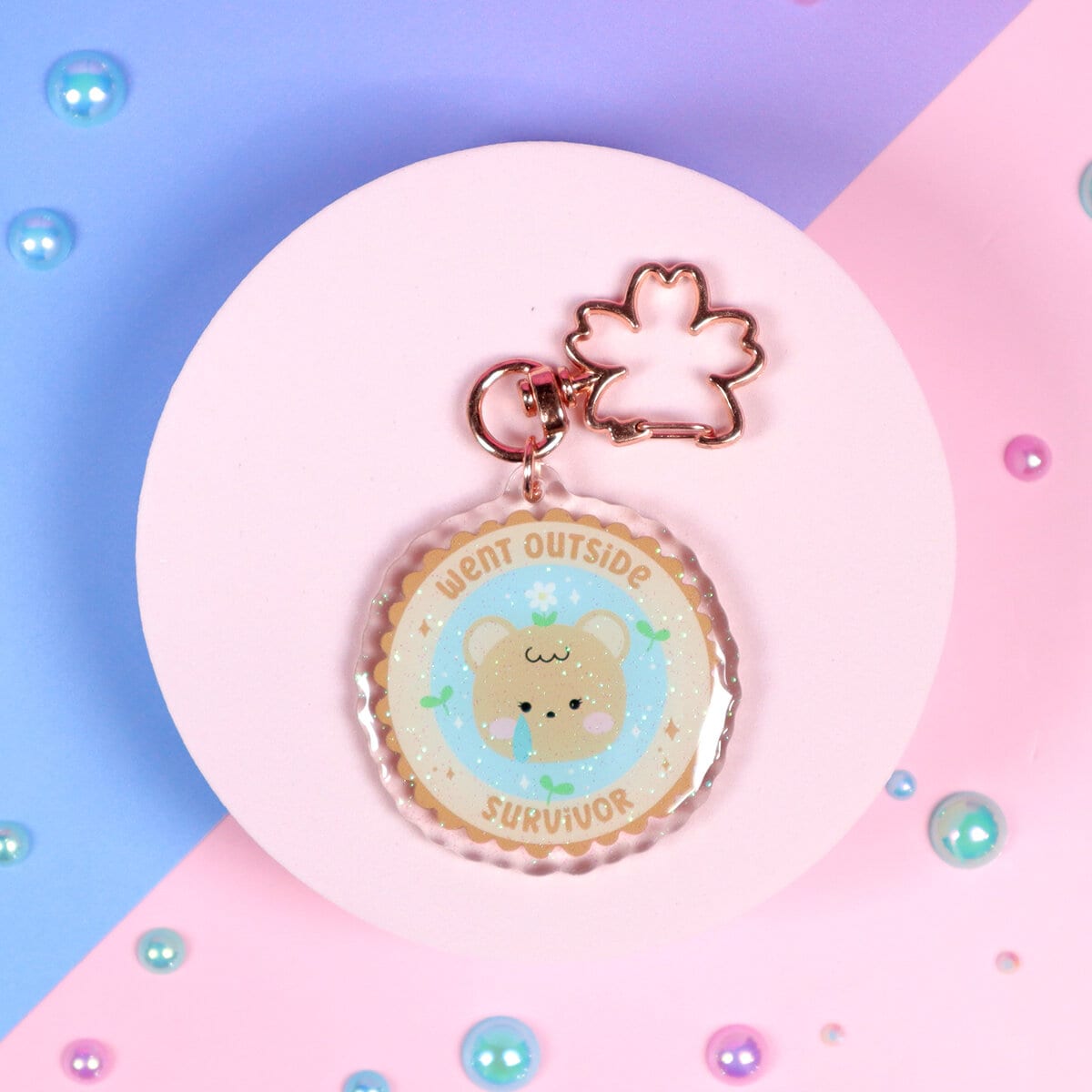 Glittrig bag charm - Went outside
