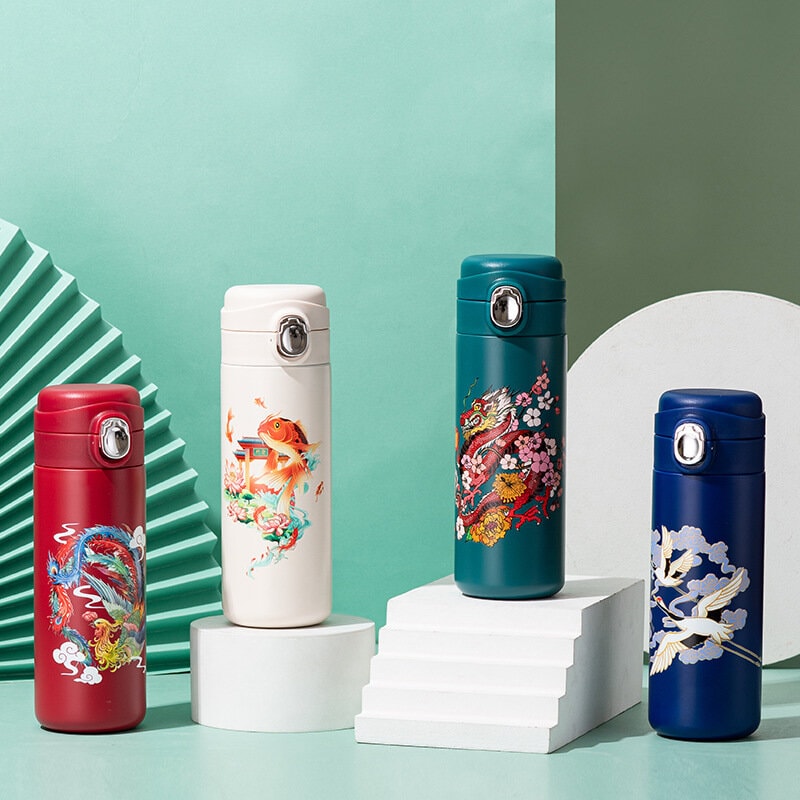 Termos med japanska drakar