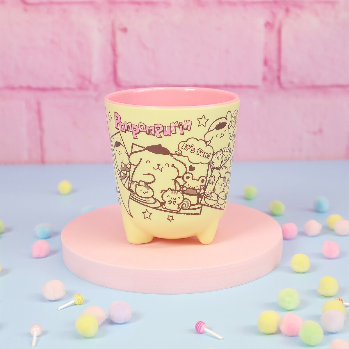 Melaminmugg med ben - Pompom Purin It´s Fun!