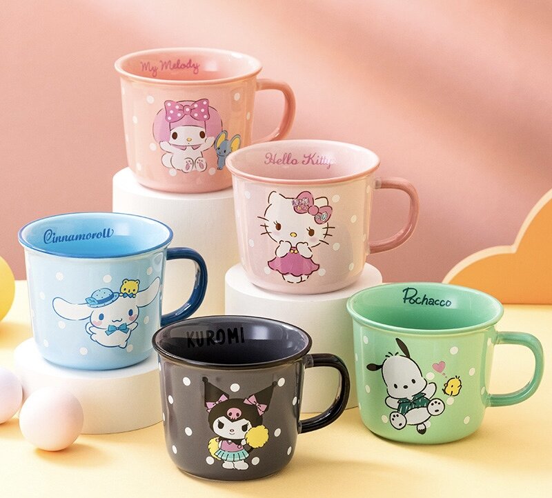 Prickig Sanrio-mugg i porslin