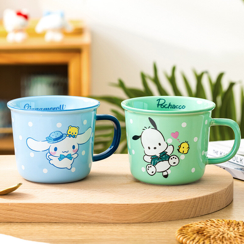 Prickig Sanrio-mugg i porslin