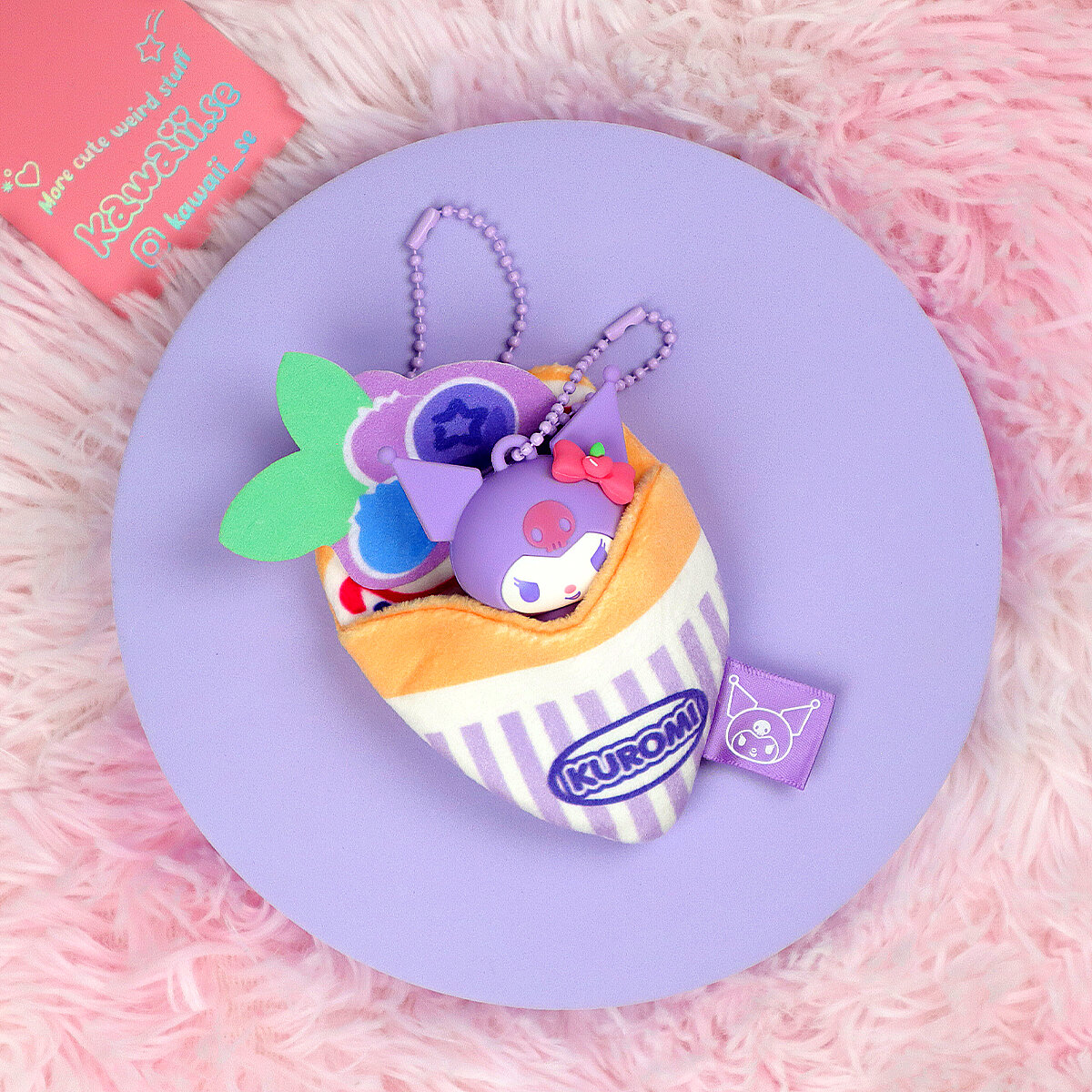 Nyckelring - Kuromi i Glassig Sovsäck