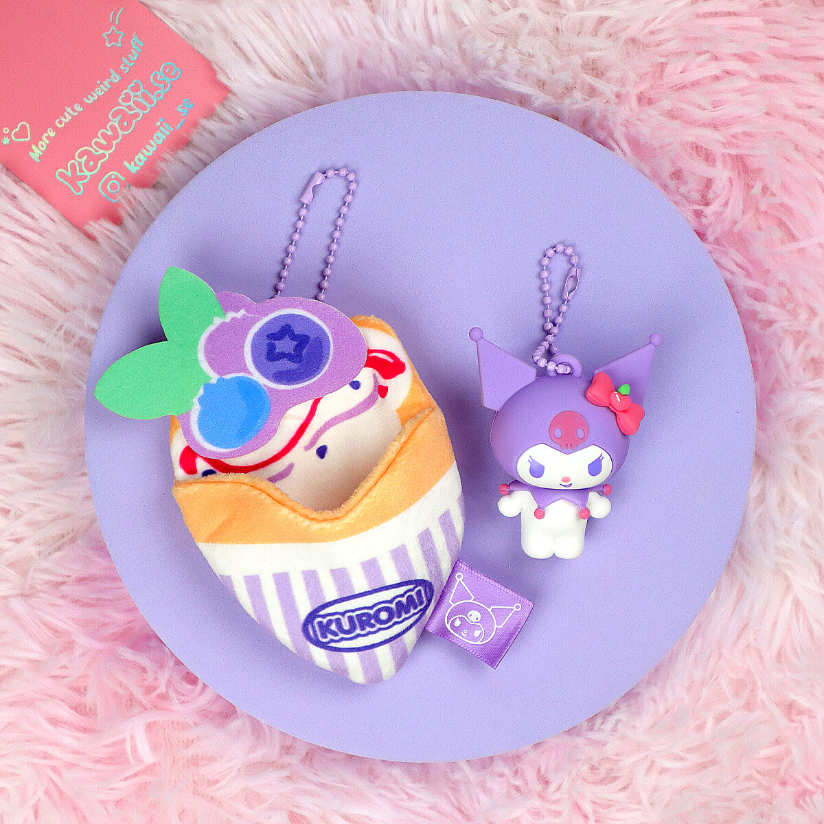 Nyckelring - Kuromi i Glassig Sovsäck