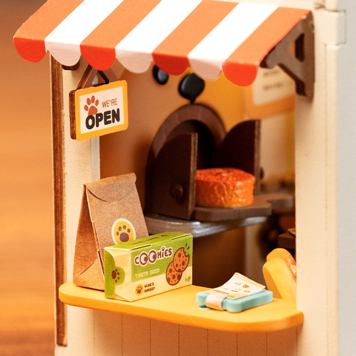 DIY Miniatyrmodell Teddy´s Breadbox