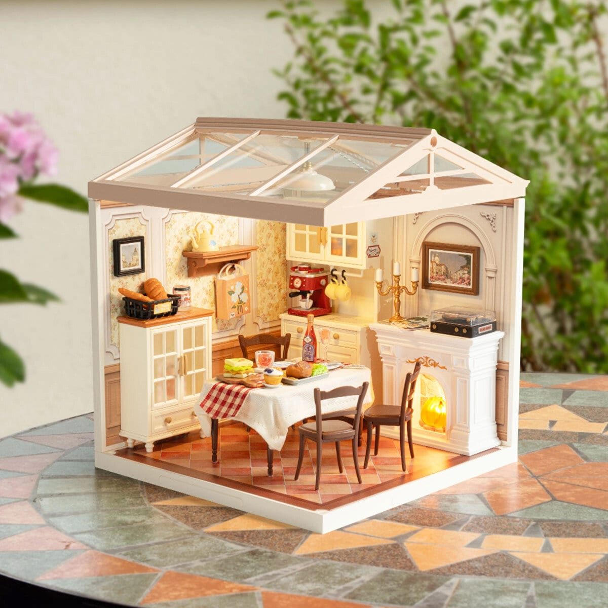 DIY Miniatyrmodell Warm Dining Room