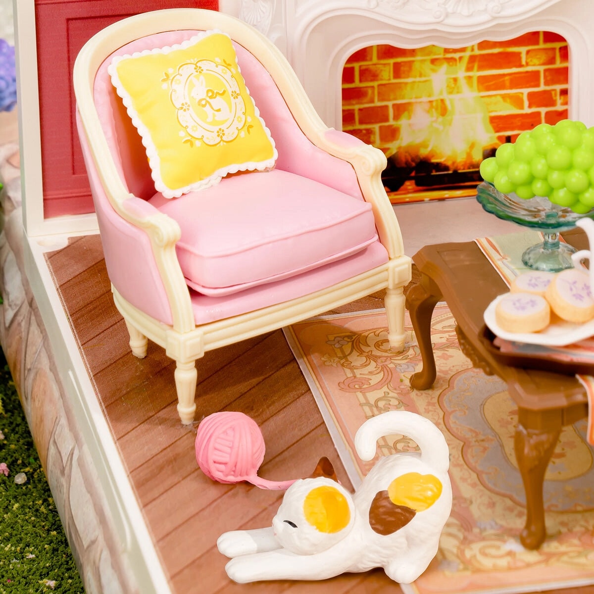 DIY Miniatyrmodell Holiday Tea Time