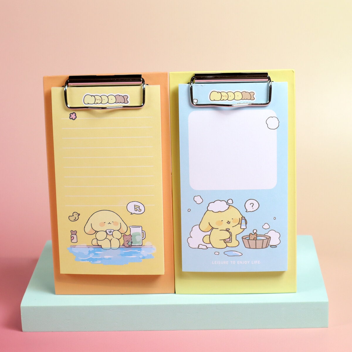 Naoomi clipboard med sticky notes