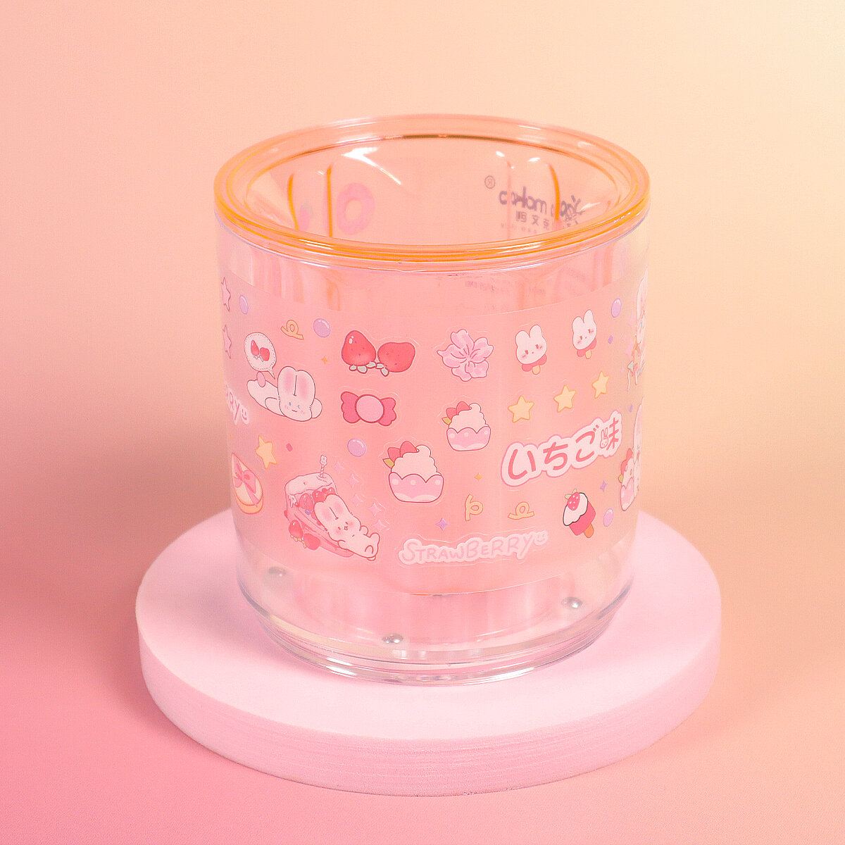 Snurrande DIY-pennställ med stickers