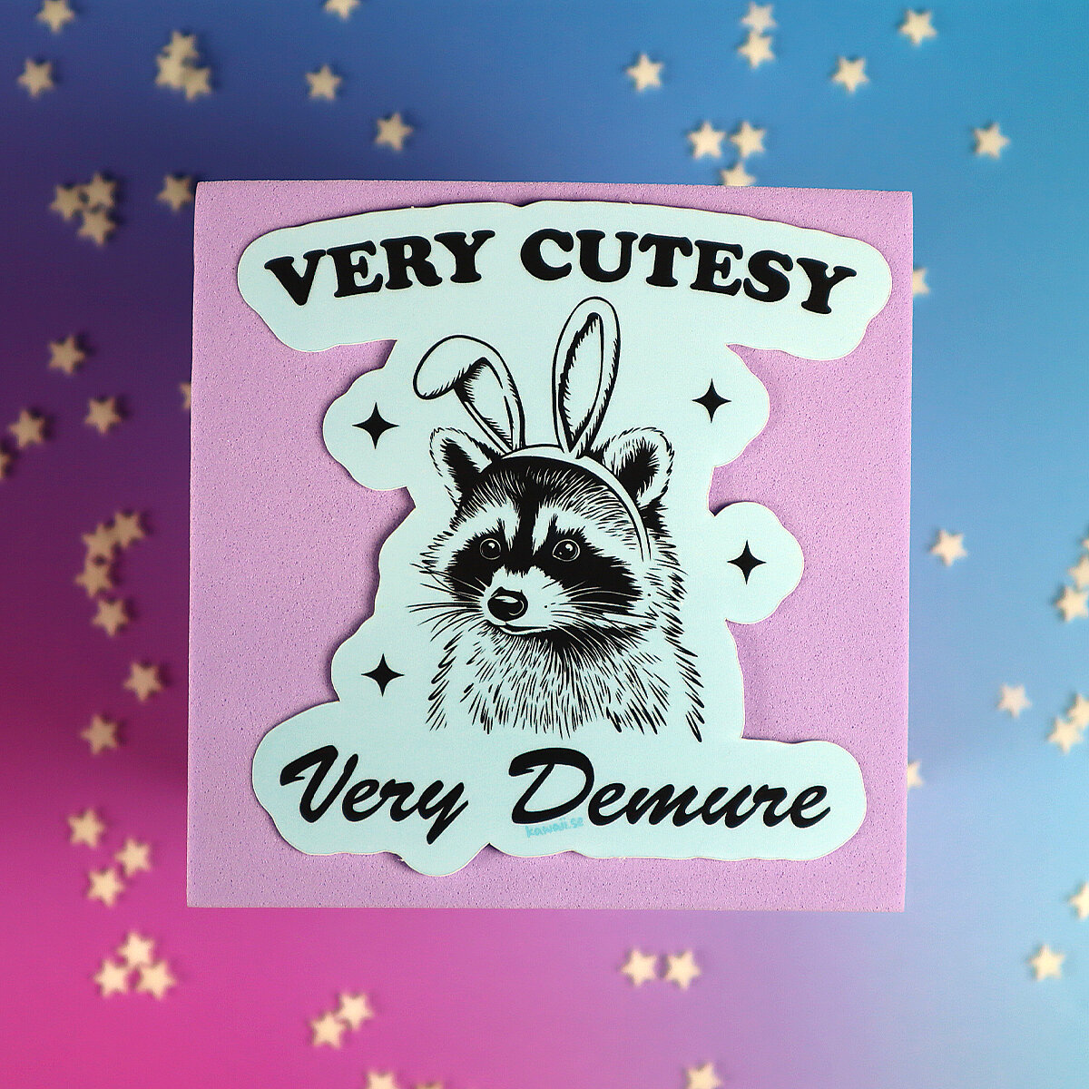 Stor sticker - Very cutesy raccoon